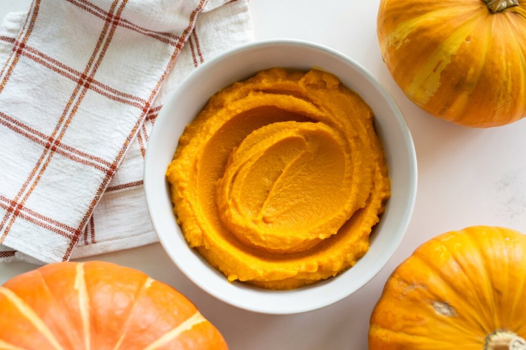How to Make Pumpkin Purée from Scratch – Easy, Fresh & Freezer-Friendly